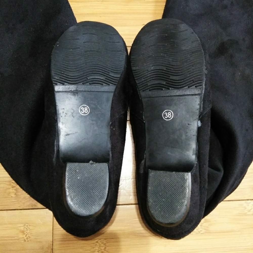 Boots - Picture 3 of 3